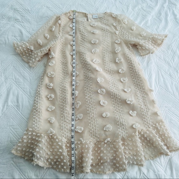 Selfie Leslie Pom Pom Swiss Dot mini dress Beige Cream Nude flutter sleeve Large - Picture 5 of 9